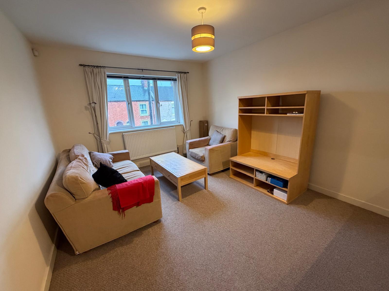 Flat Weedon Road in Northampton