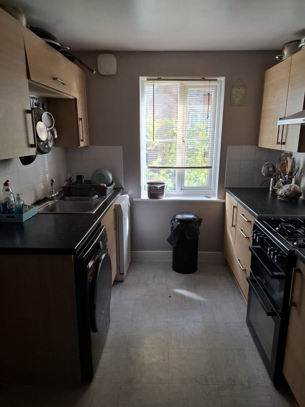 Room Cob Court in Bristol