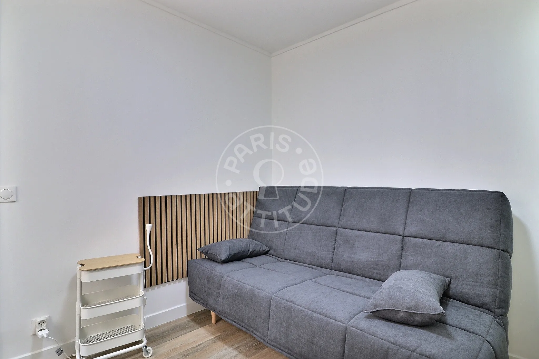 Flat Rue du Chevalier de Saint-George in Paris