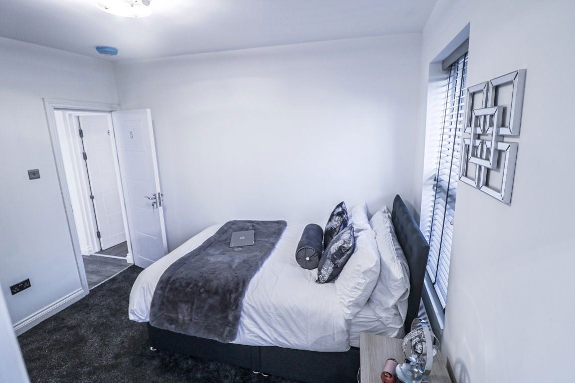 Room Carlton Road in Boston