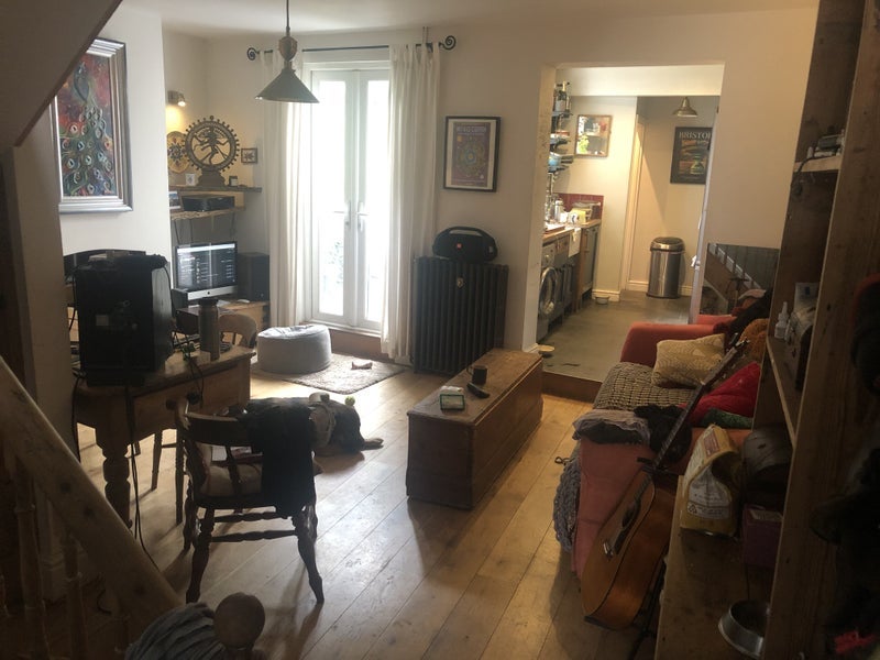 Room Lower Cheltenham Place in Bristol