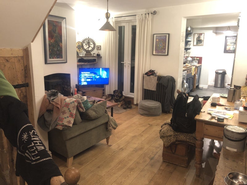 Room Lower Cheltenham Place in Bristol