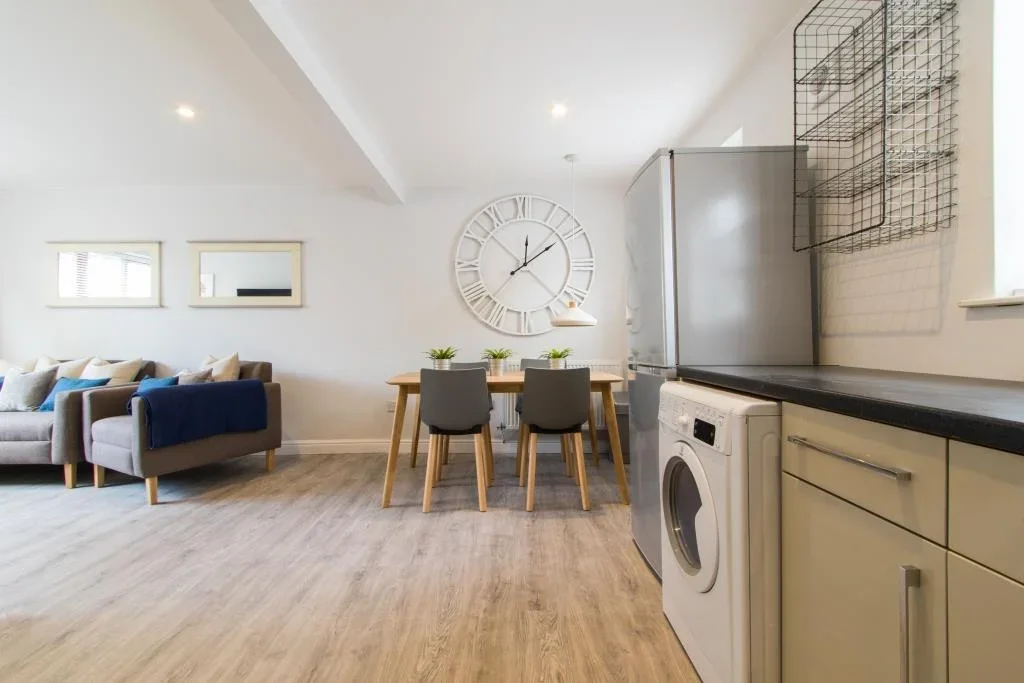 Flat Welton Place in Leeds