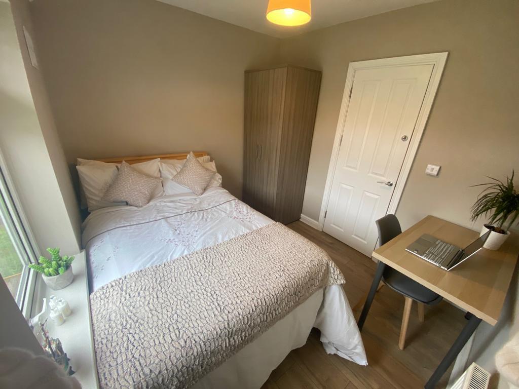 Flat Sheepwood Road in Bristol