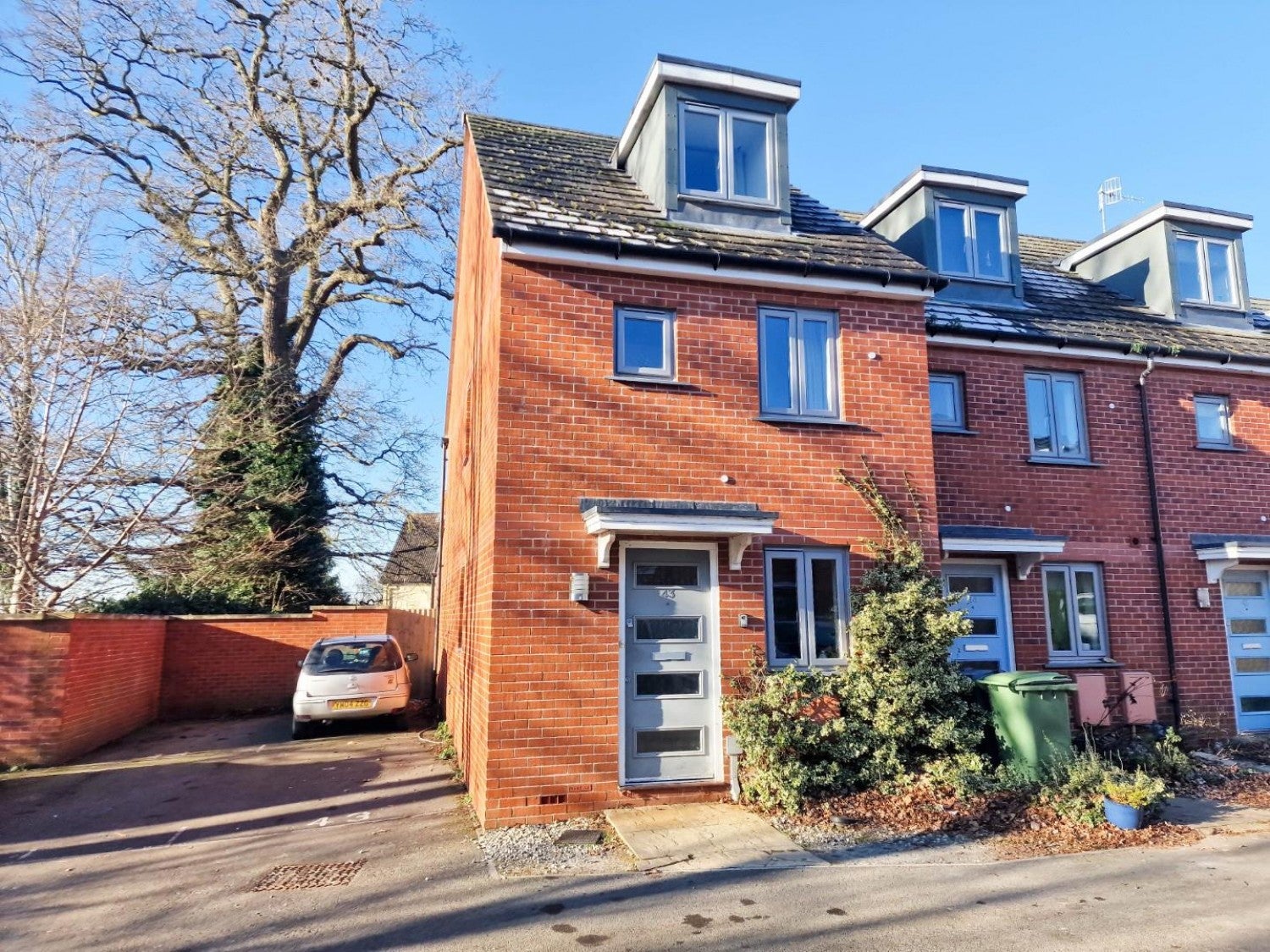 House Graces Field in Stroud