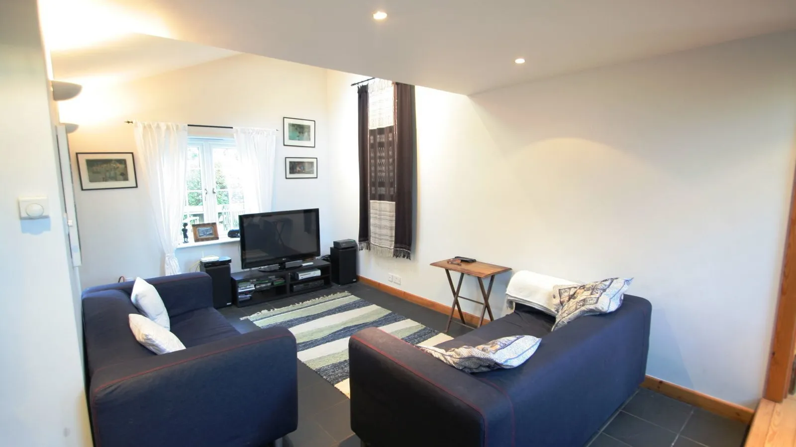 Room Ecchinswell Road in Basingstoke and Deane
