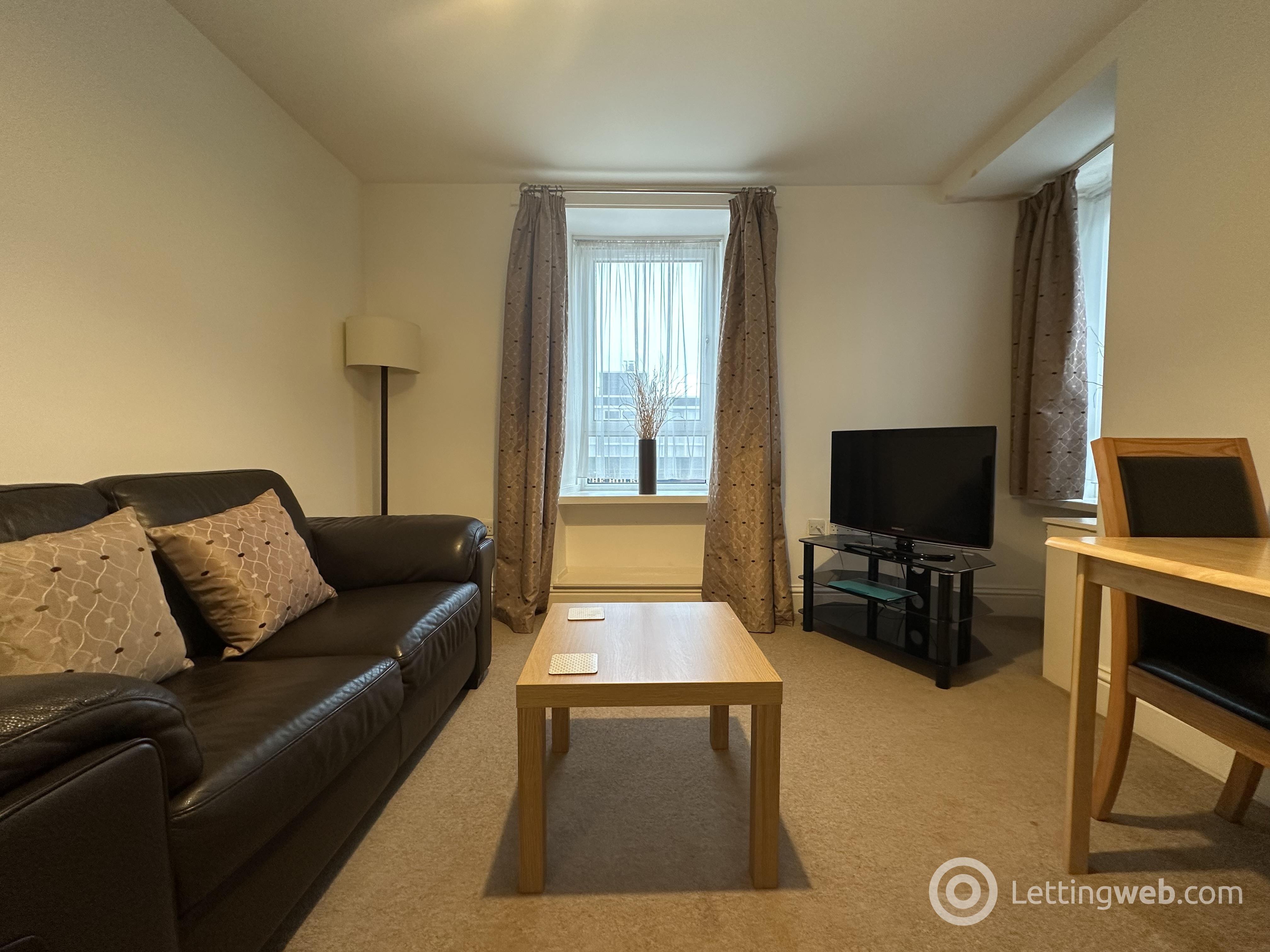 Flat Holburn Street in Aberdeen City
