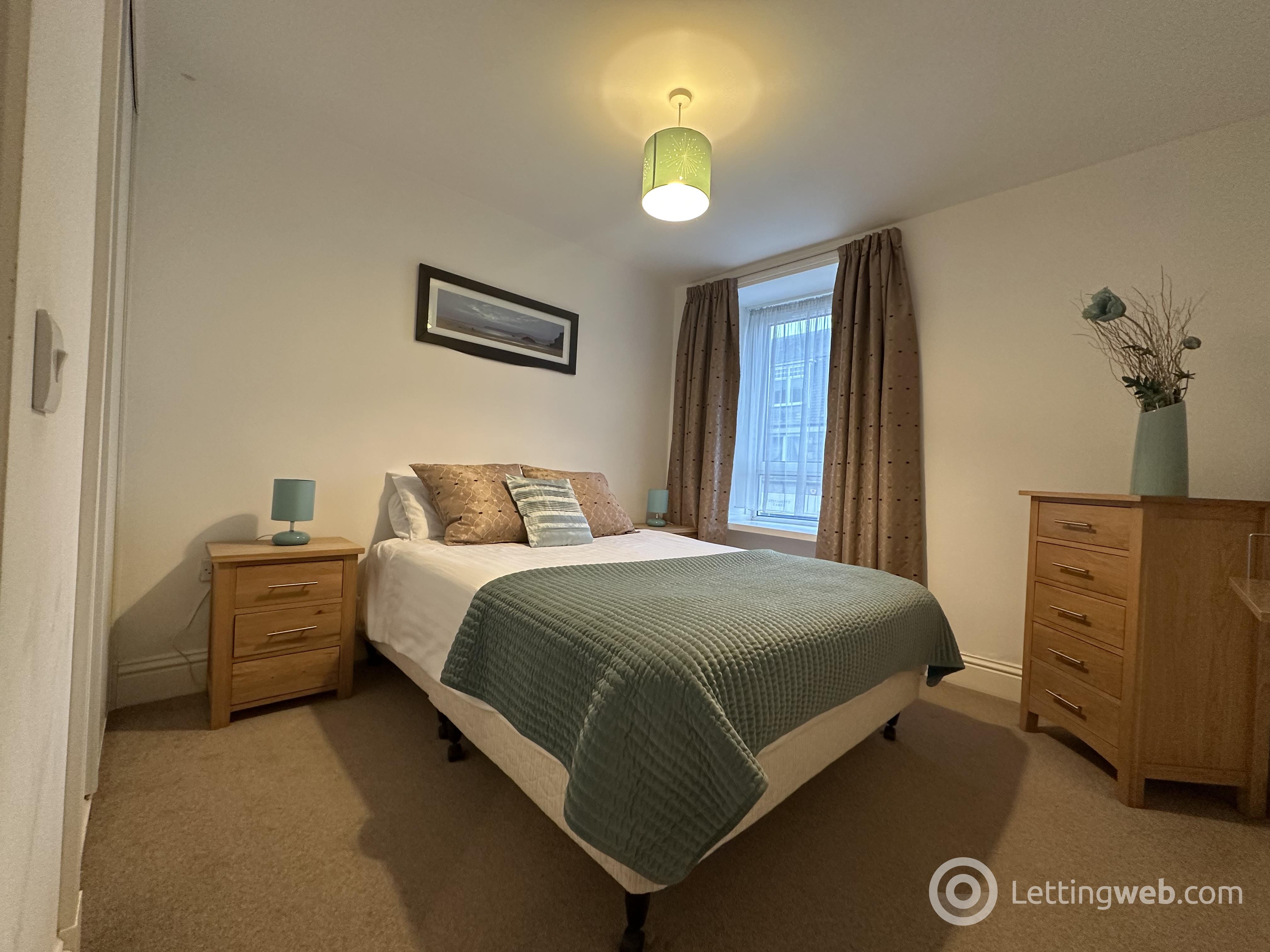 Flat Holburn Street in Aberdeen City