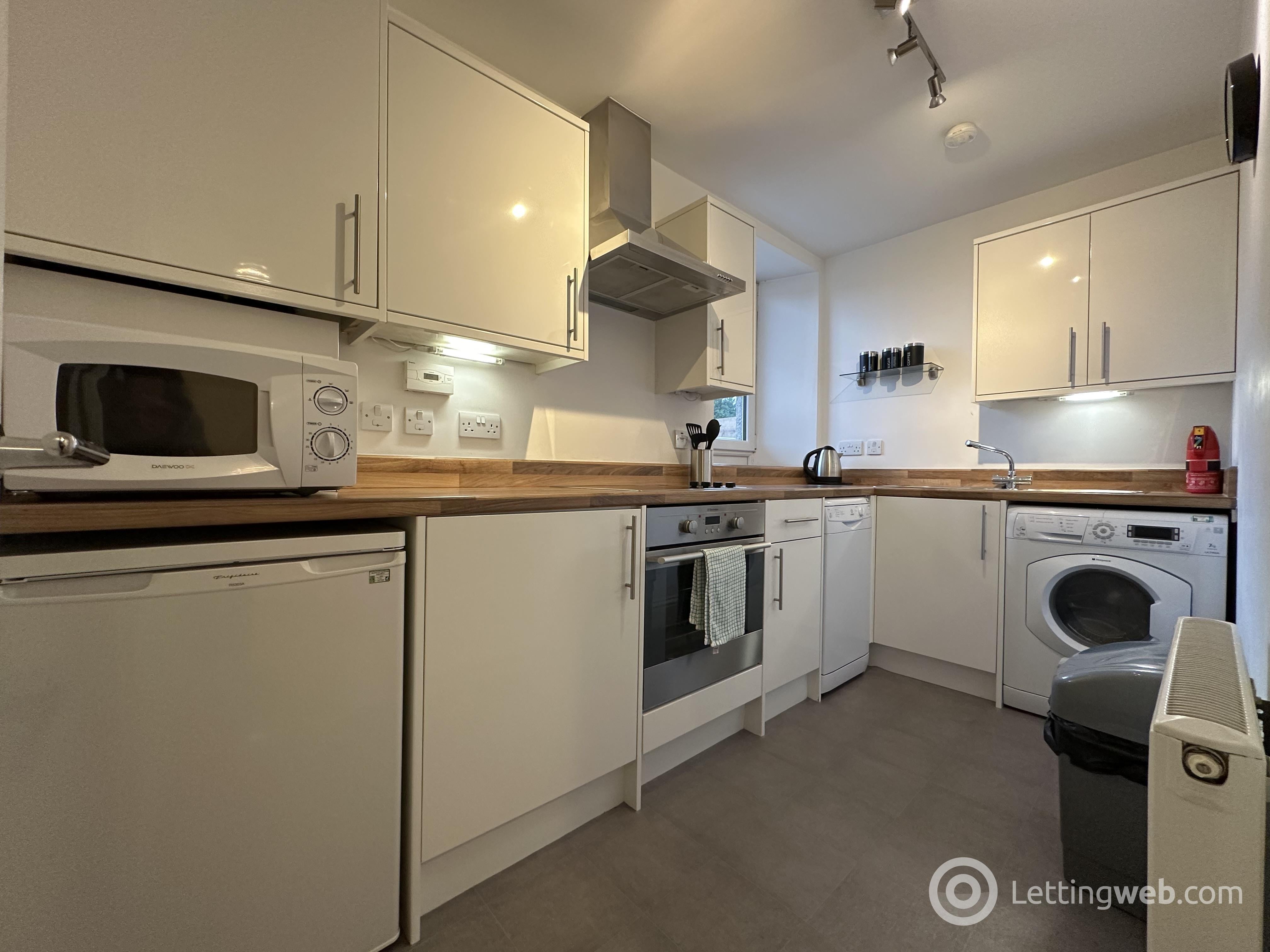 Flat Holburn Street in Aberdeen City