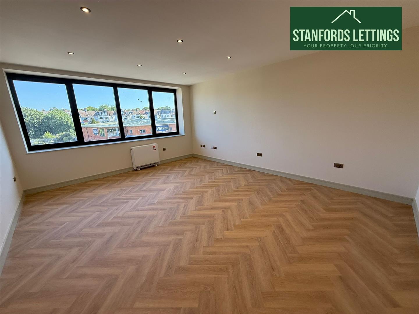 Flat Davigdor Road in Hove