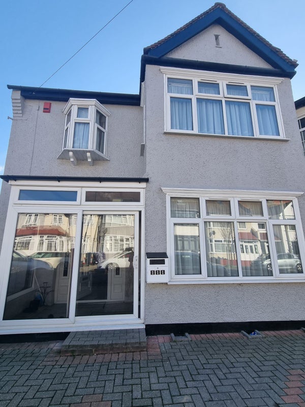 Room Blakemore Road in Greater London