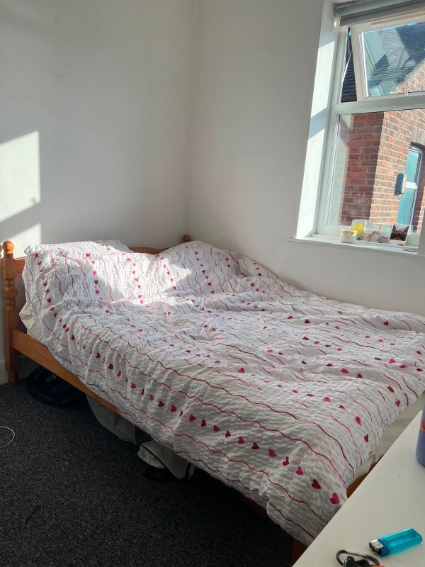 Room Vicker Grove in Manchester
