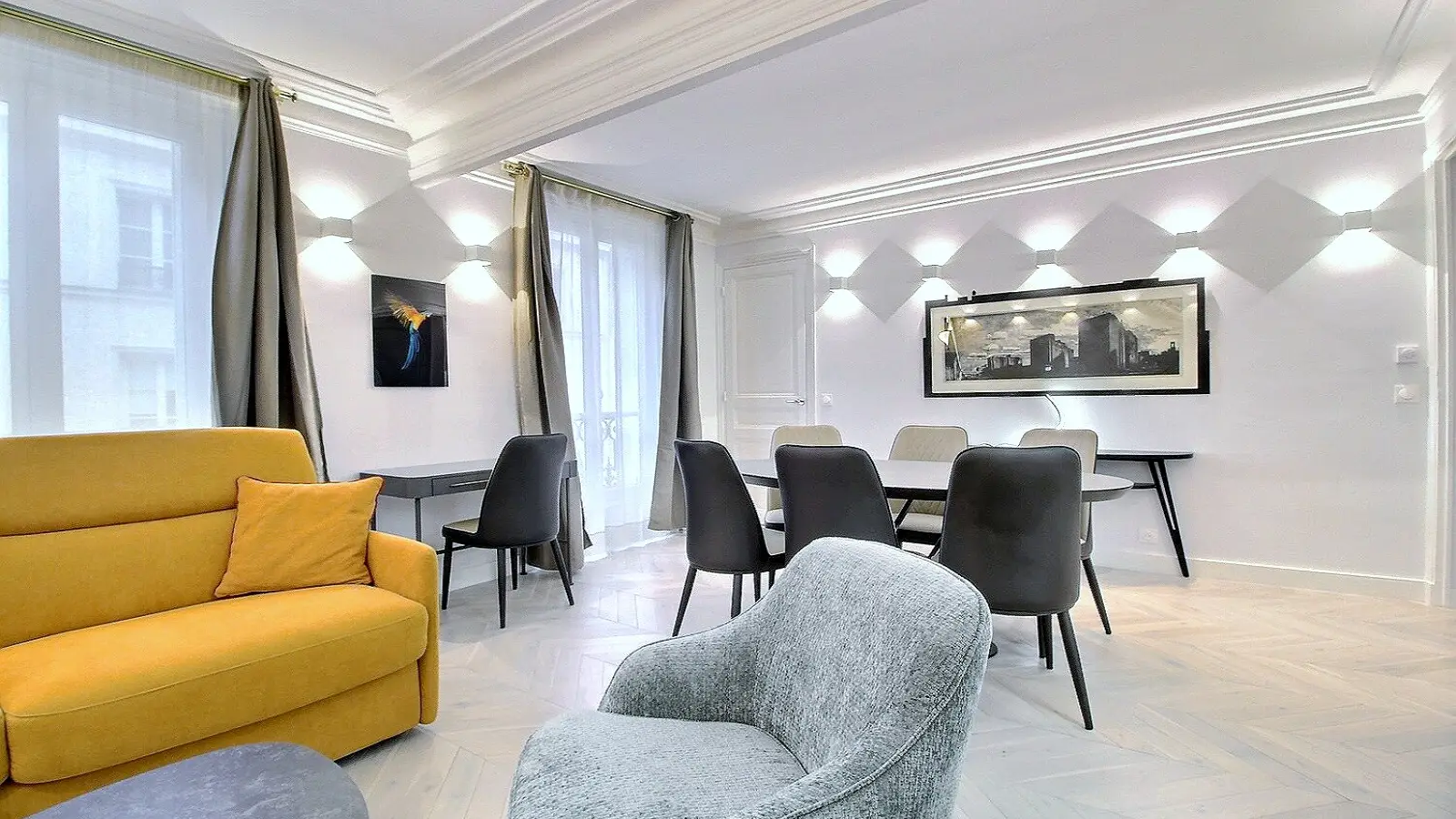 Flat Rue Duvivier in Paris