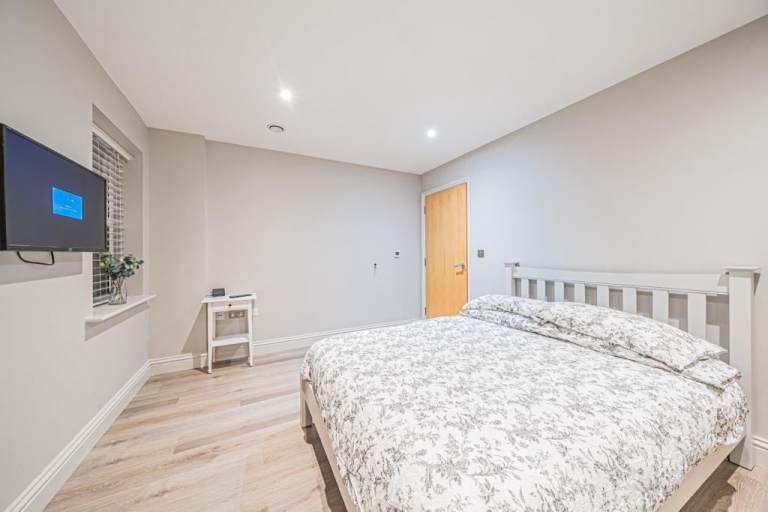 Flat King Johns Place in Borough of Runnymede
