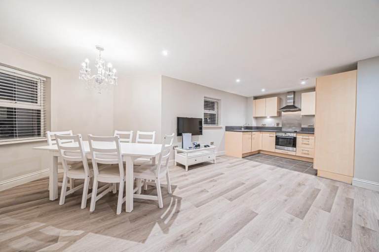 Flat King Johns Place in Borough of Runnymede