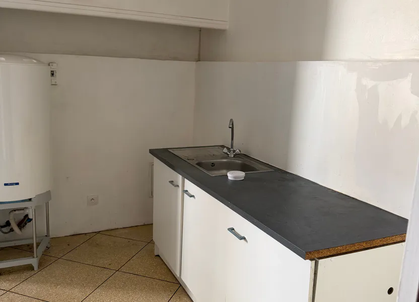 Flat Petit Chemin de Saint-Georges in Tarascon
