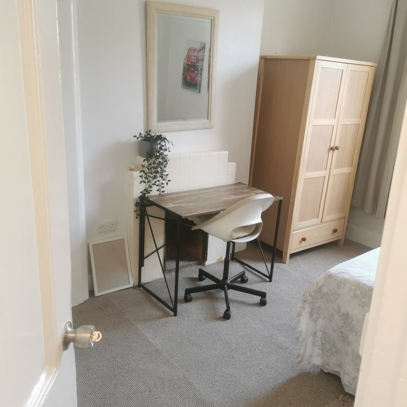 Room Merbury Close in Greater London