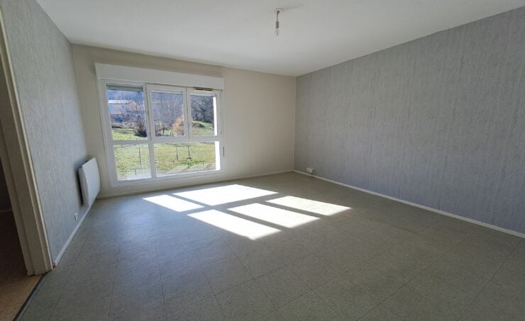 Flat HLM Le Montel in Manzat
