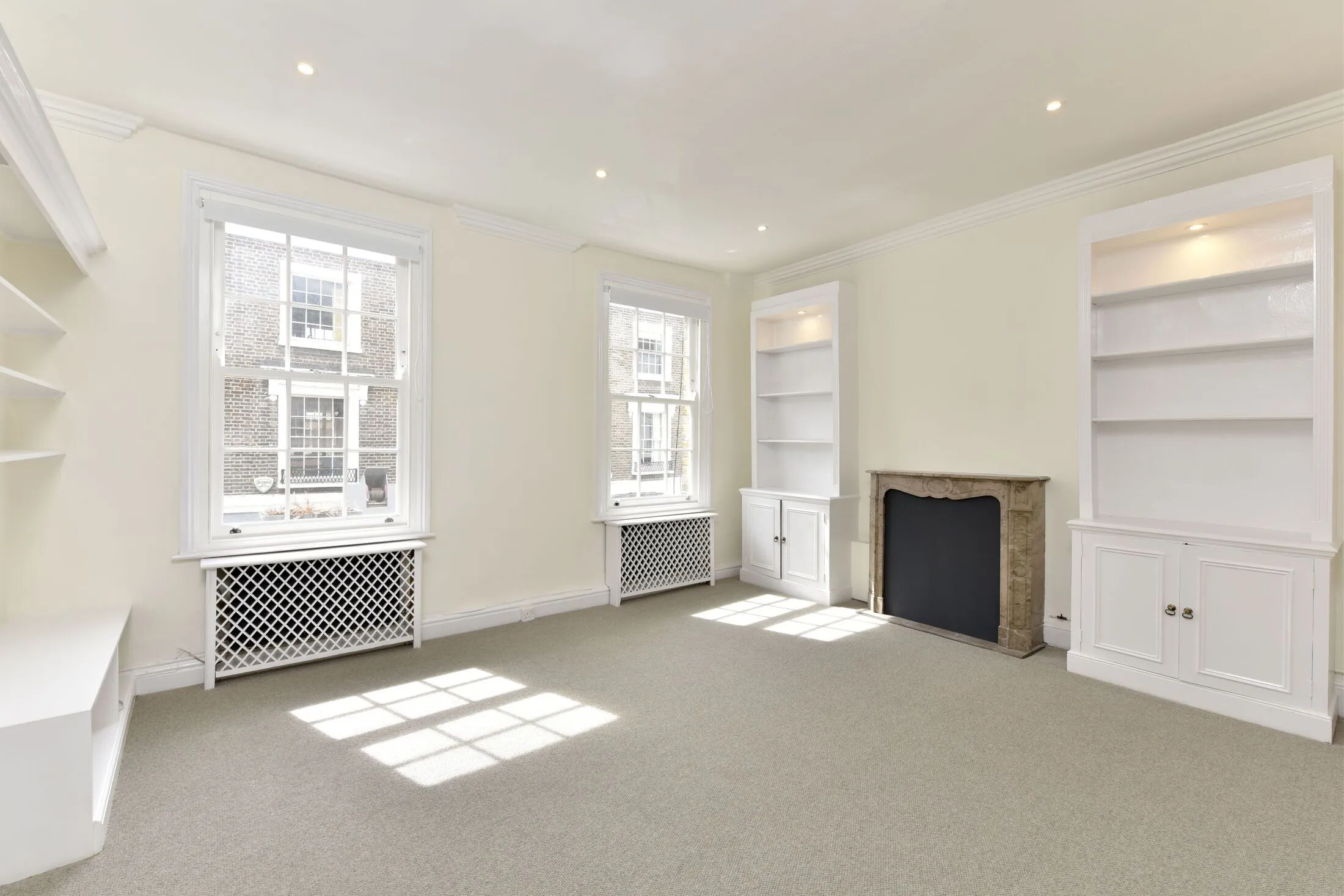 Flat Radnor Walk in Greater London