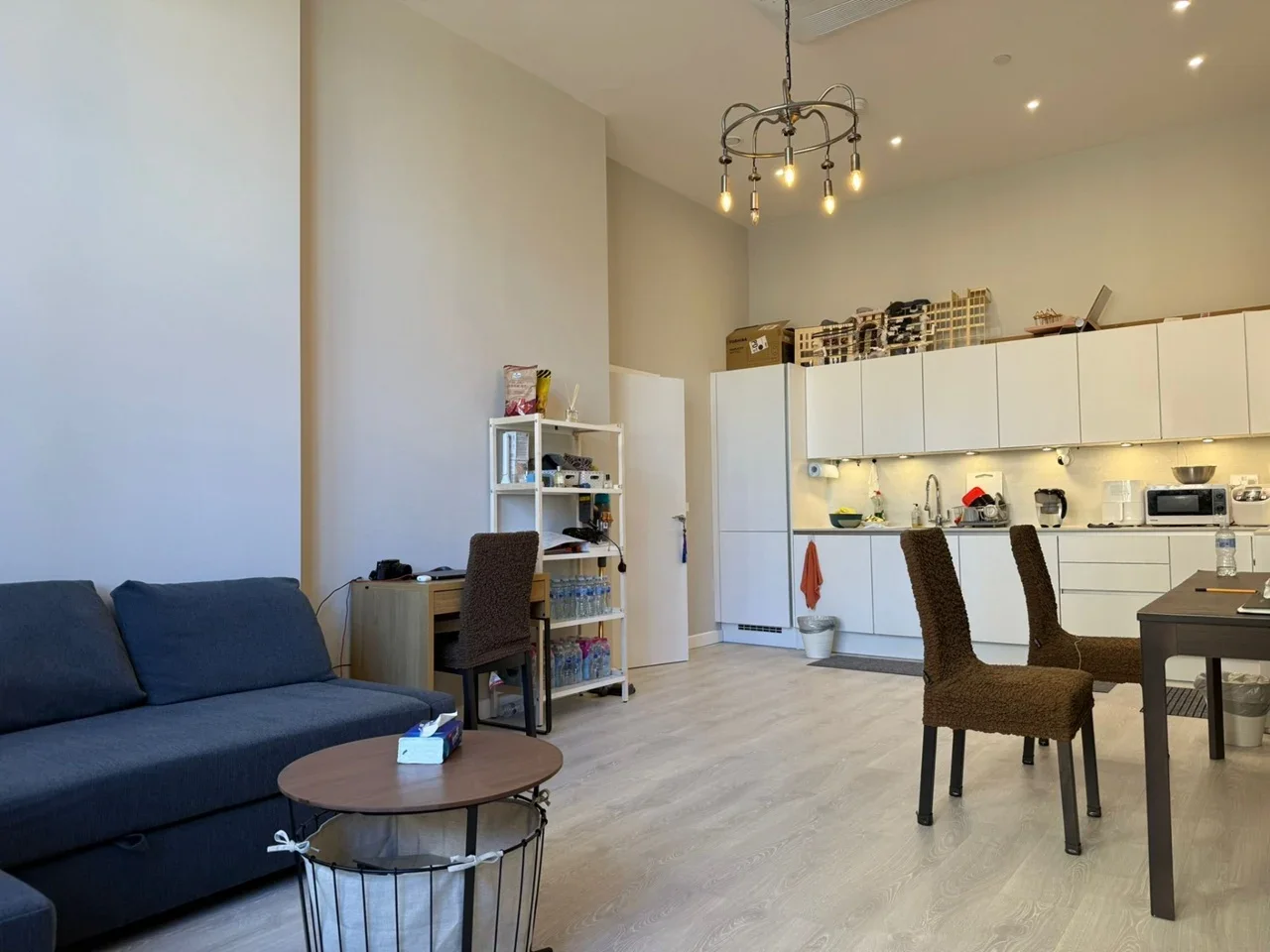 Flat Nestle's Avenue in Greater London