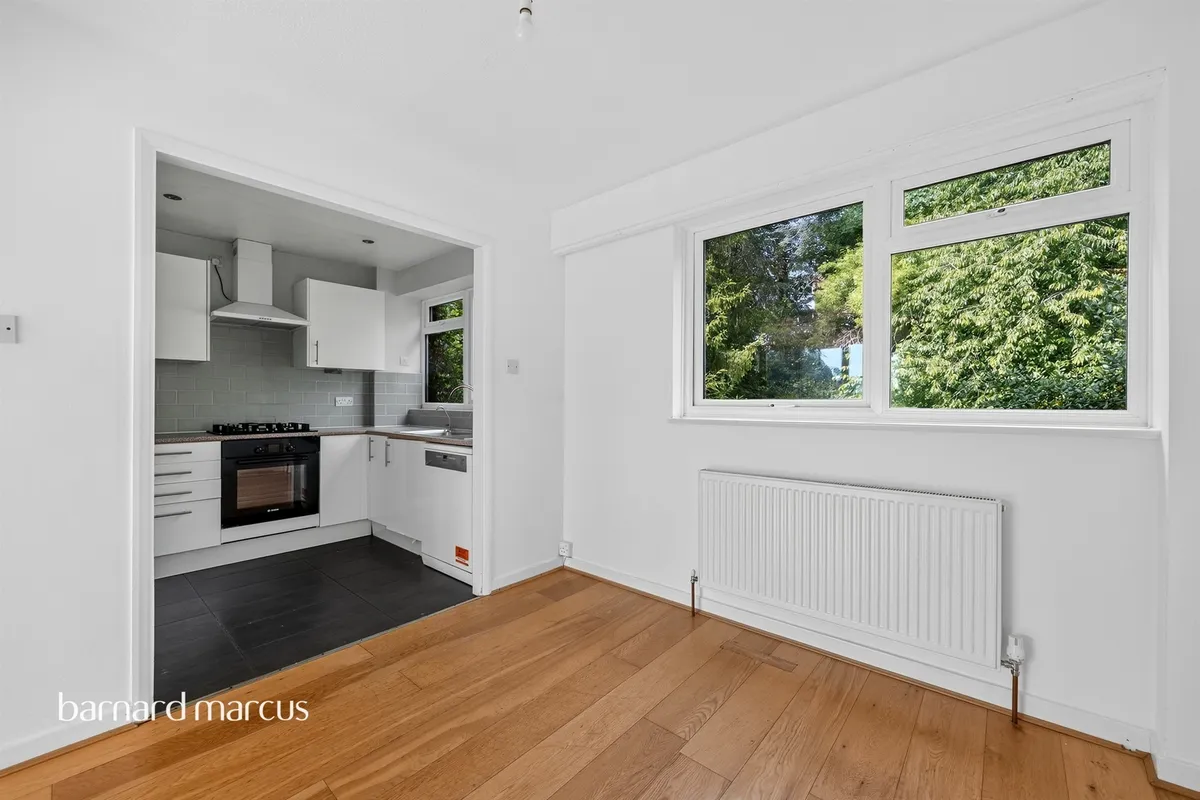 House Chichele Gardens in Greater London