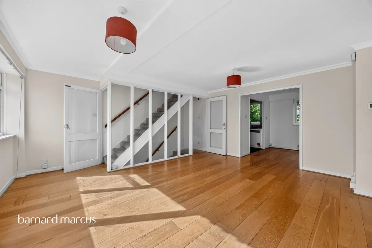 House Chichele Gardens in Greater London