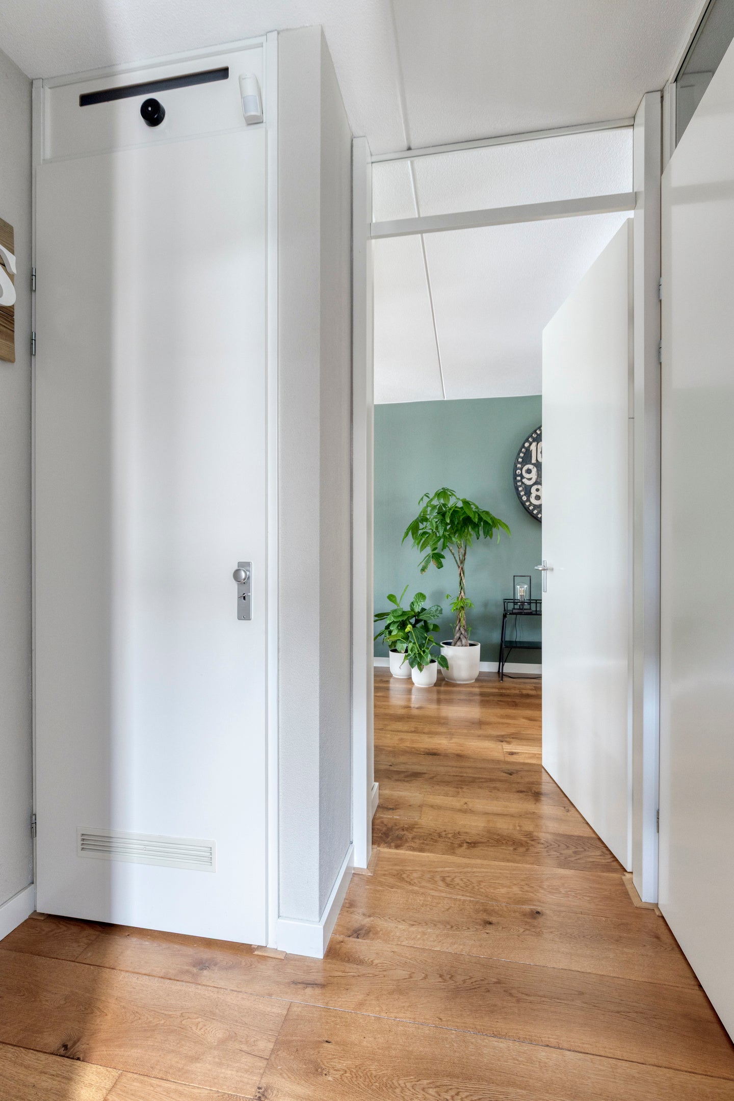 Twee-onder-één-kap te koop: Standerd 47, Valburg