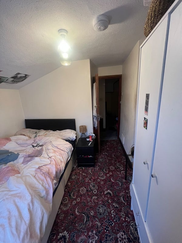 Room Kepler Road in Greater London