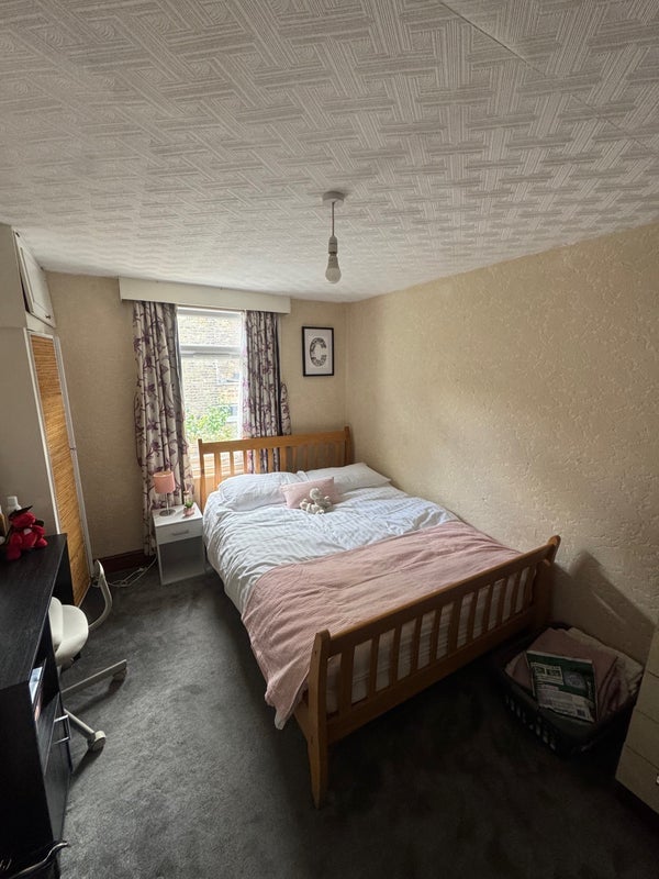 Room Kepler Road in Greater London