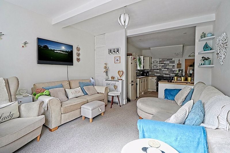 Flat Seaforth Road in Southend-on-Sea