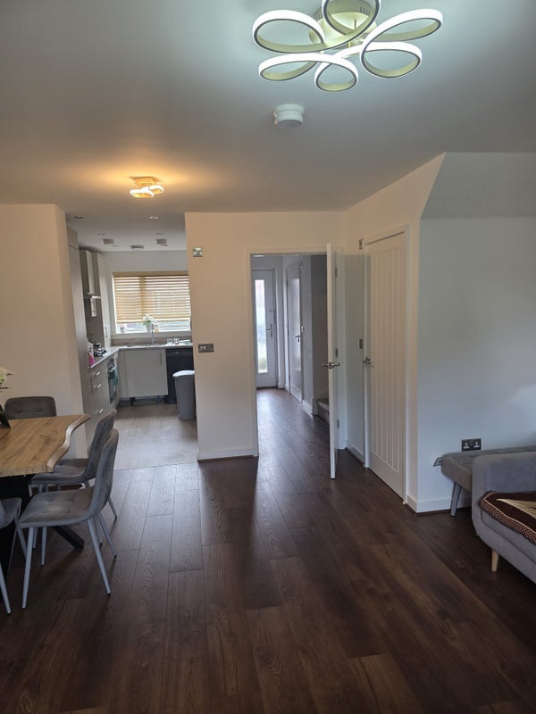 Room Wembley Road in Manchester