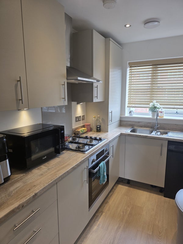 Room Wembley Road in Manchester