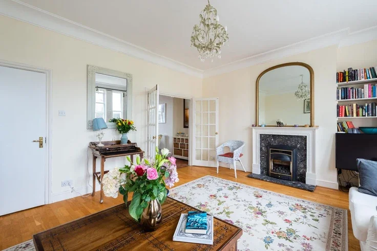 Flat Warwick Avenue in City of Westminster