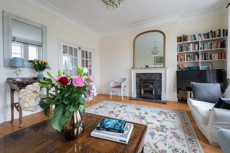 Flat Warwick Avenue in City of Westminster