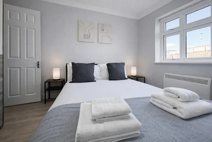 Flat Poplar Mews in Greater London