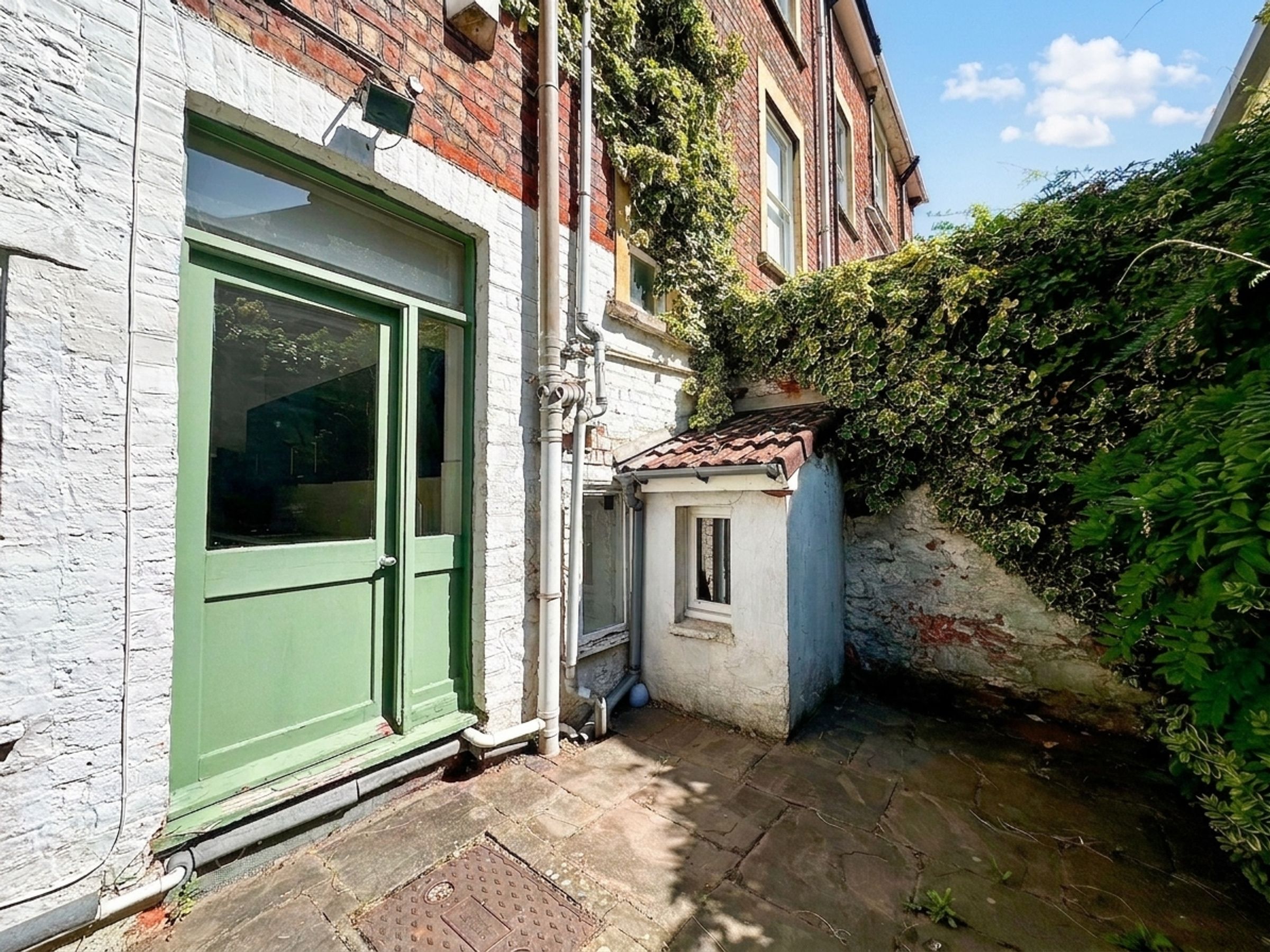 House Sunningdale in Bristol