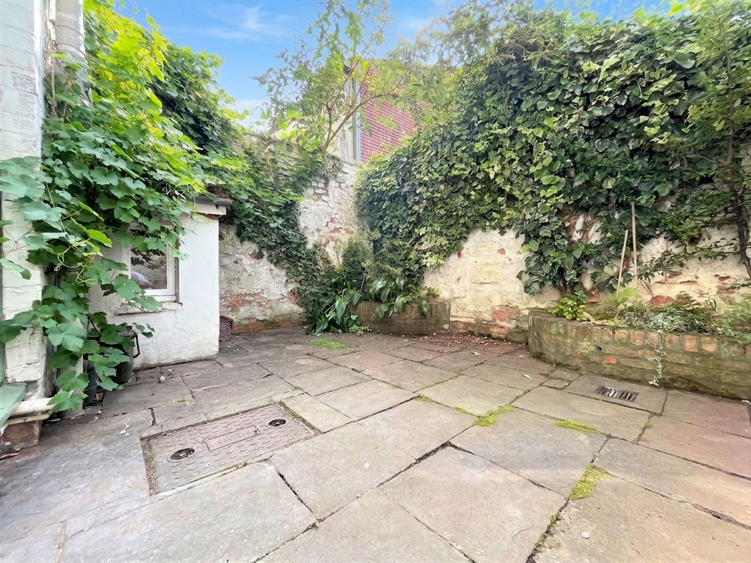 House Sunningdale in Bristol