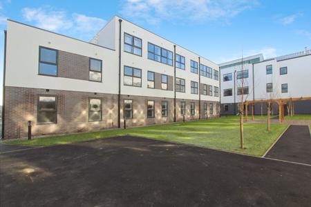 Flat Bramcote Lane in Broxtowe