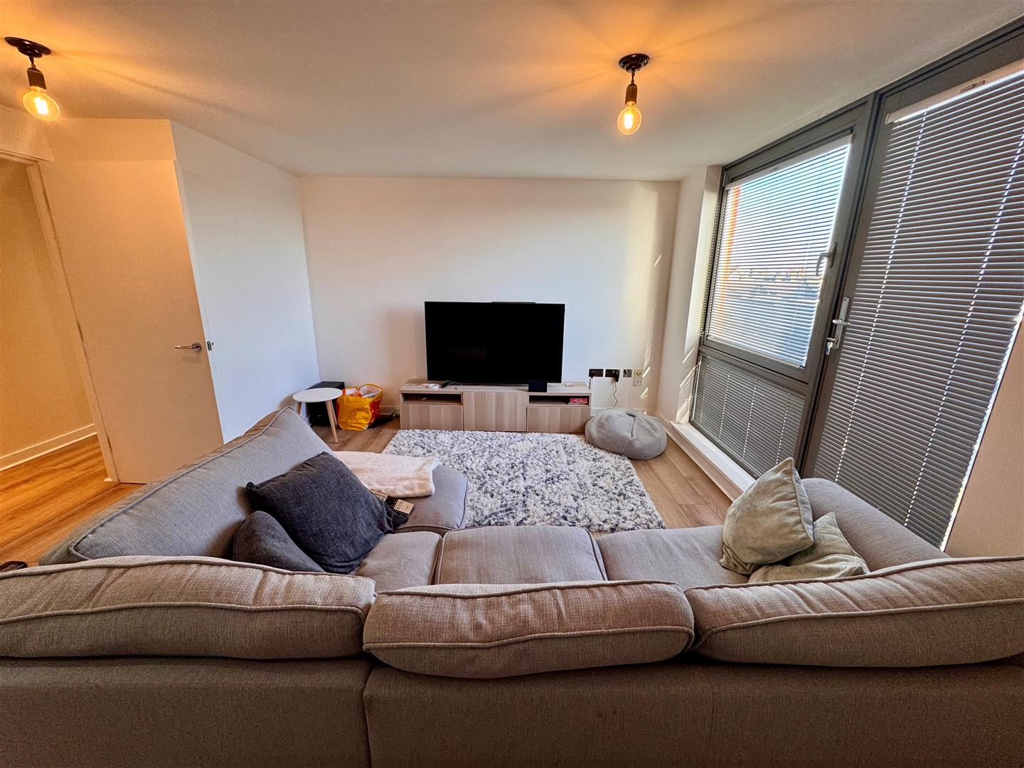 Flat Southchurch Road in Southend-on-Sea