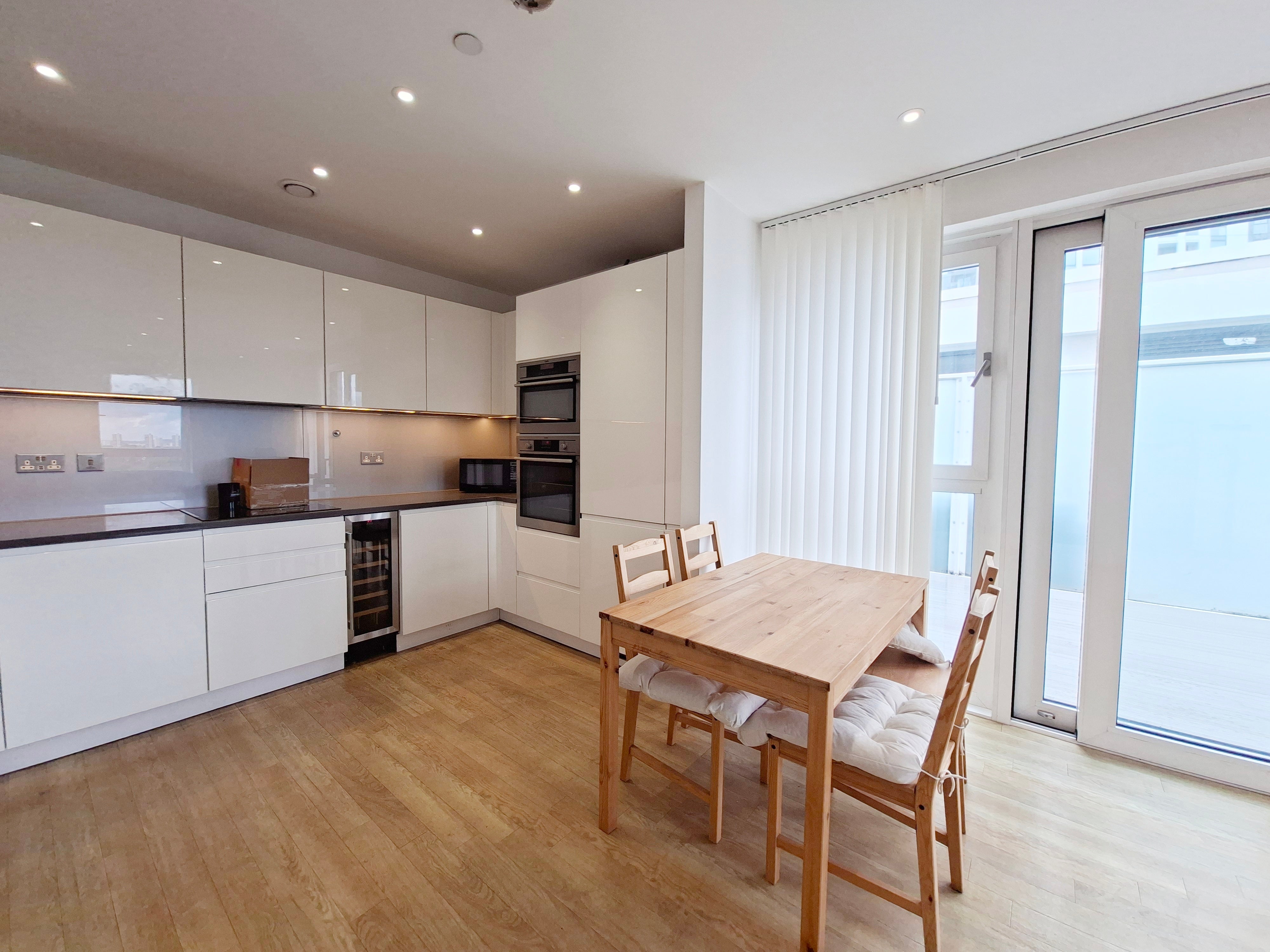 Flat Wandsworth Road in Greater London
