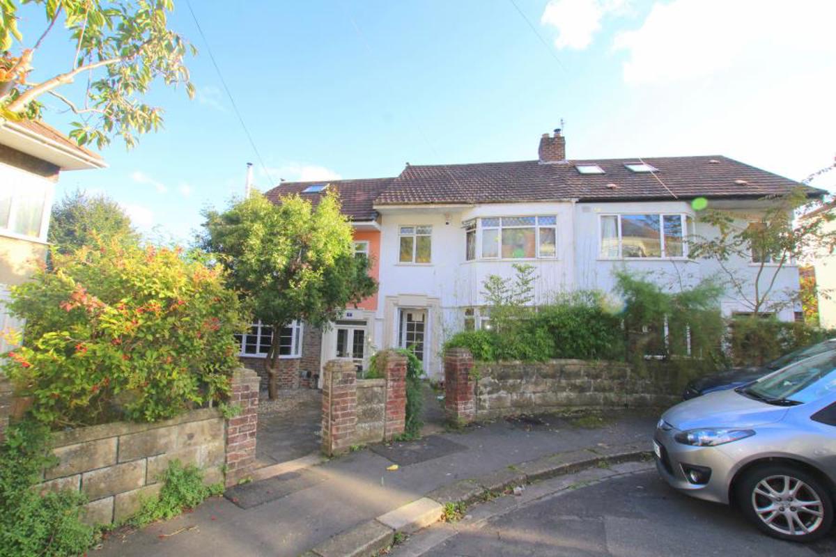 House Briavels Grove in Bristol