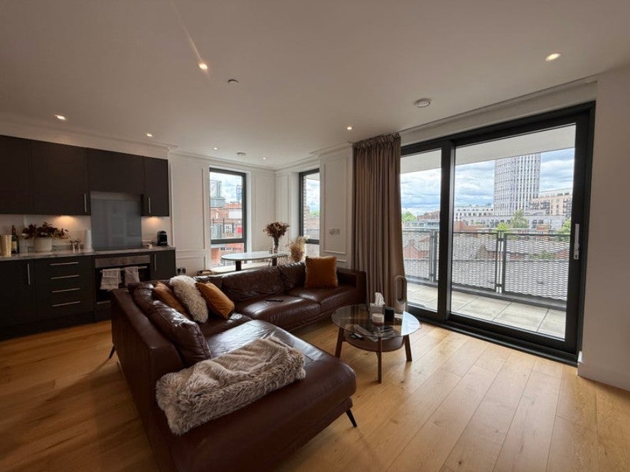 Flat Rushworth Street in Greater London