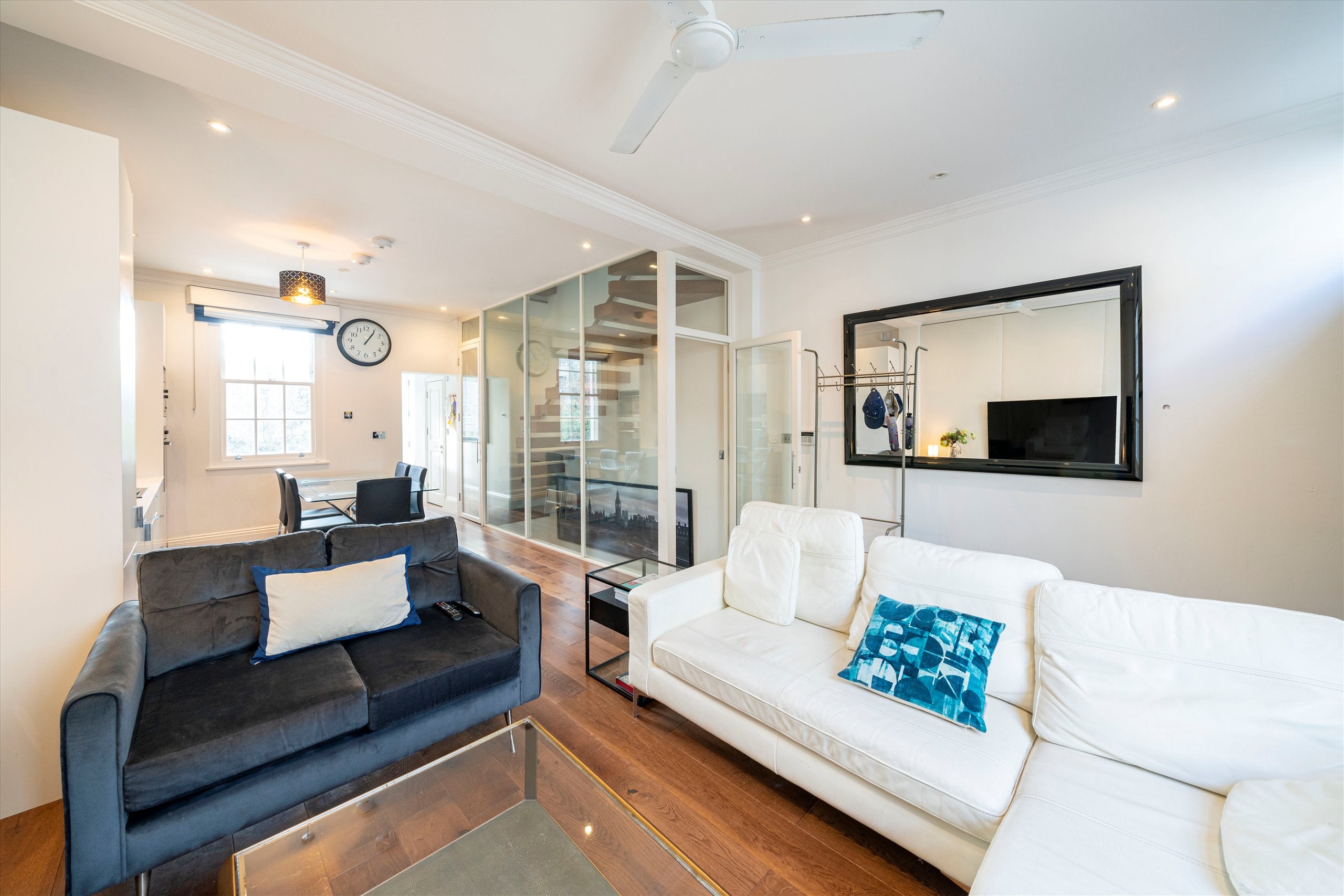 Flat Redfield Lane in Greater London