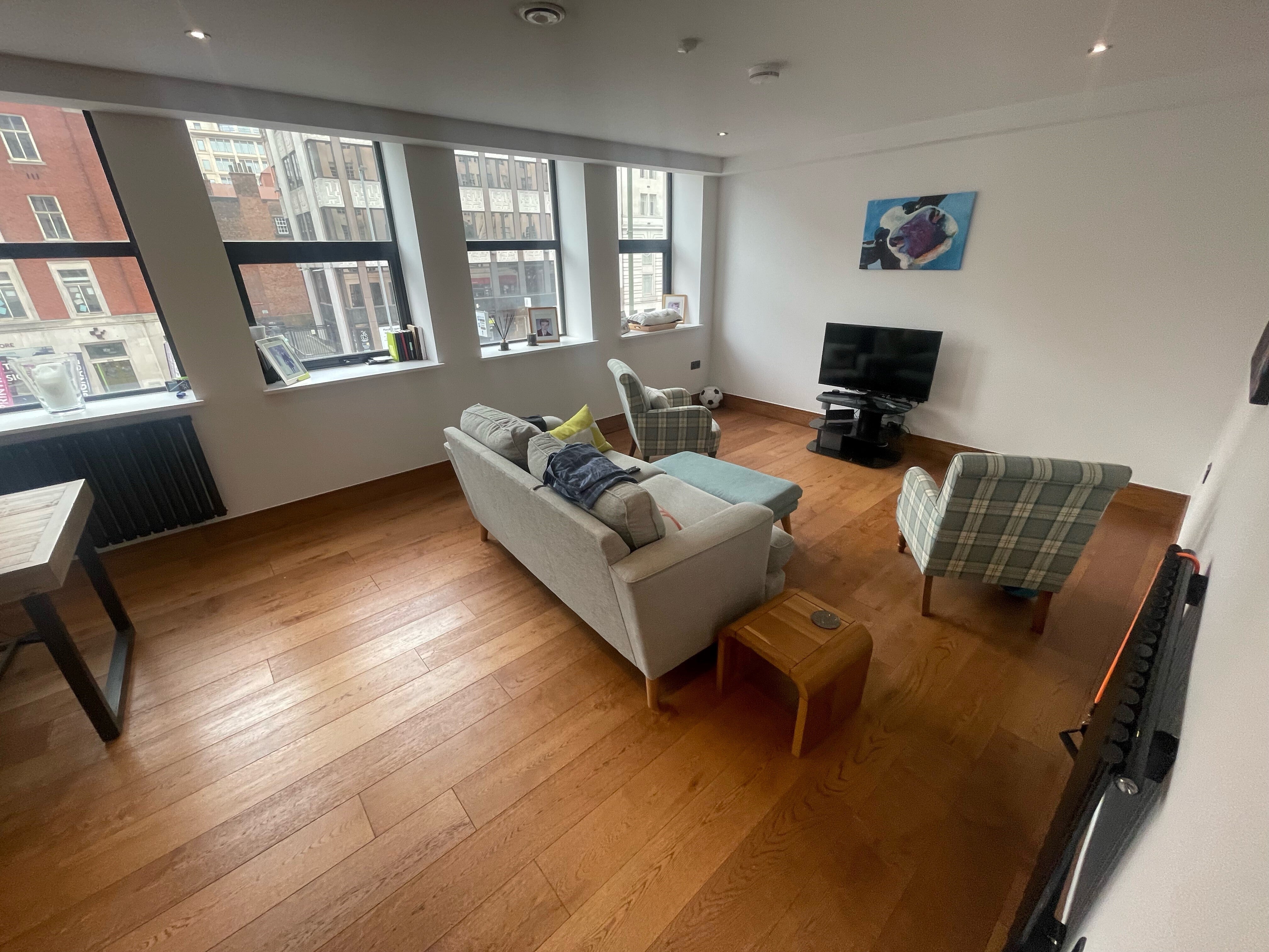 Flat Great Charles Street Queensway in Birmingham