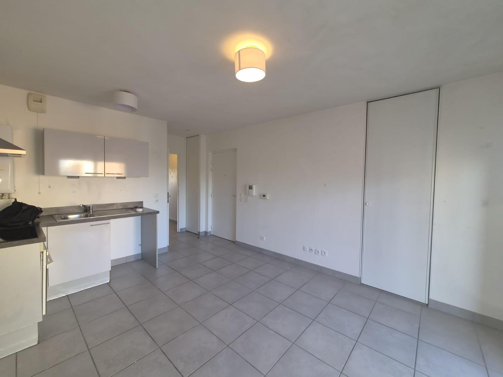 Appartement Rue d'Alsace à Décines-Charpieu