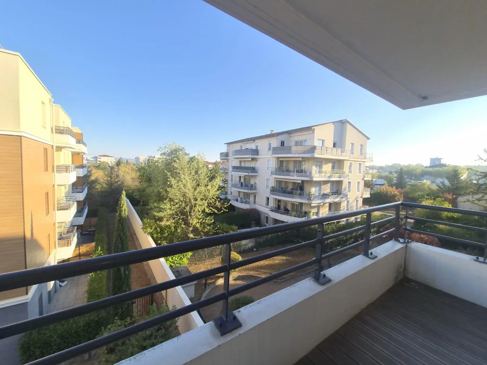 Appartement Rue d'Alsace à Décines-Charpieu