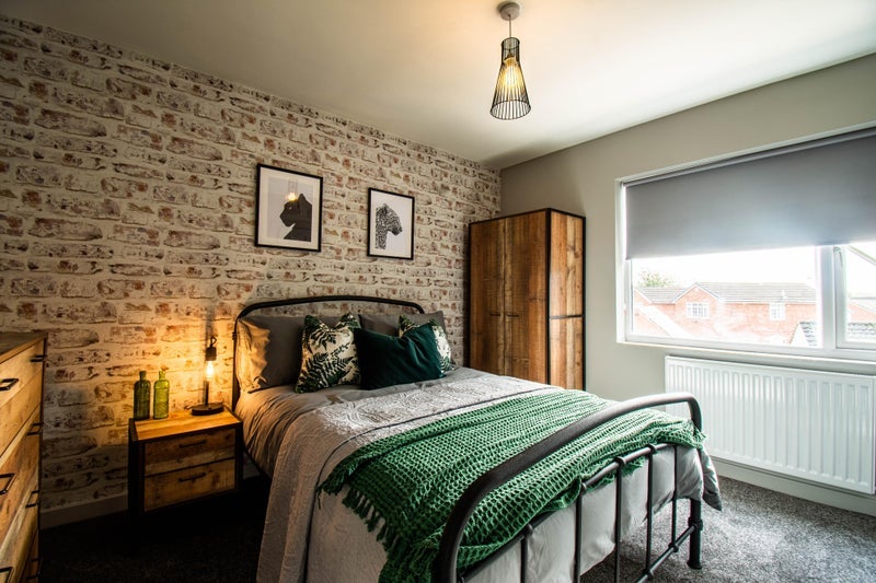 Room Dib Lane in Leeds