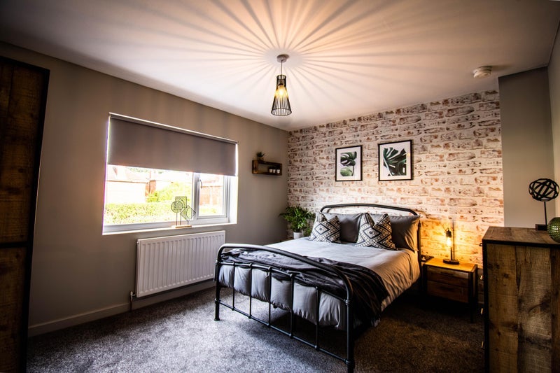 Room Dib Lane in Leeds