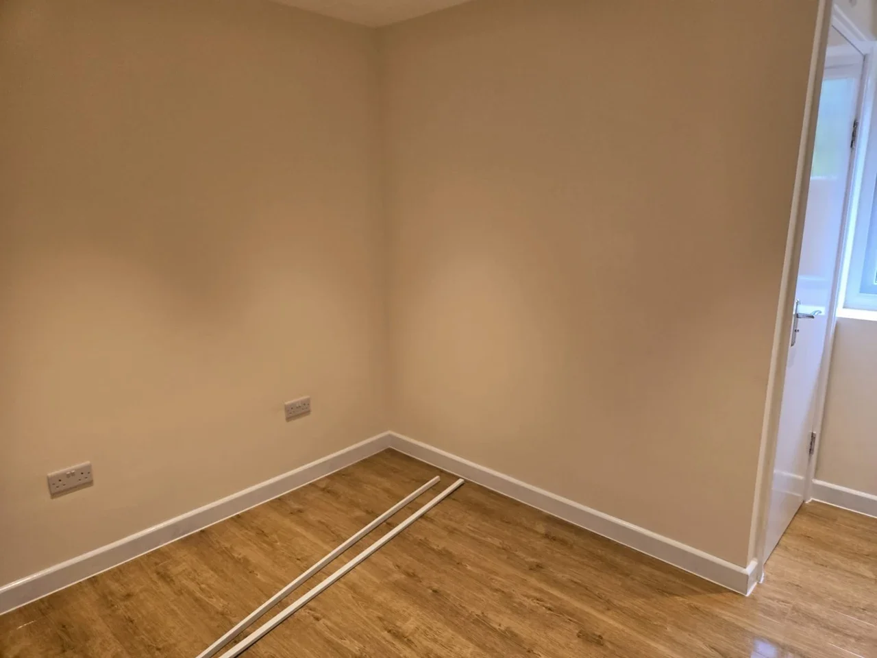 Room Linden Avenue in Greater London