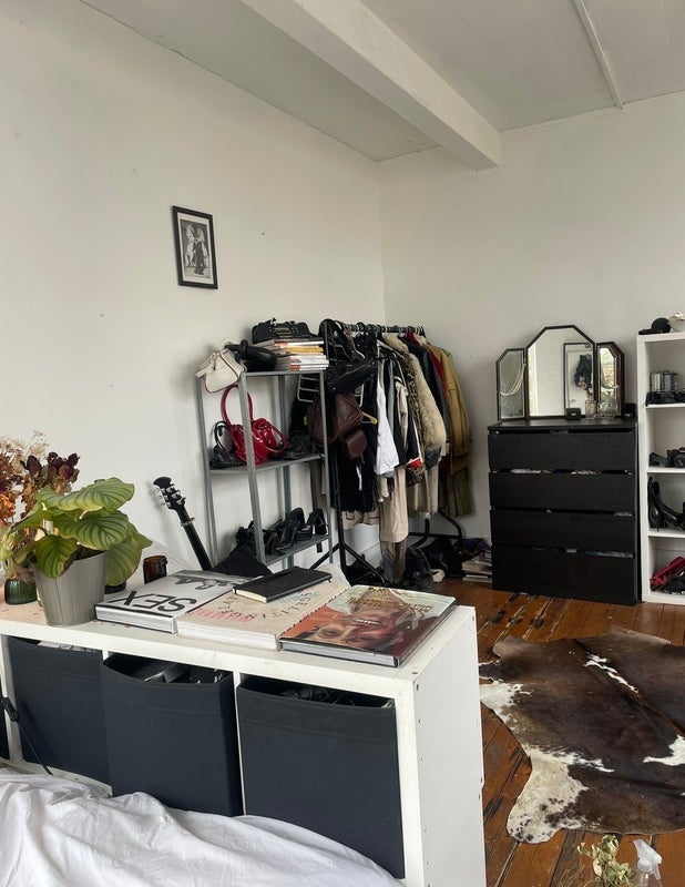 Room Hackney Road in Greater London